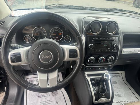 Used 2015 Jeep Compass High Altitude AWD/4WD image 8