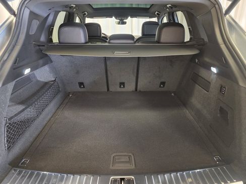 Used 2025 Porsche Cayenne image 20