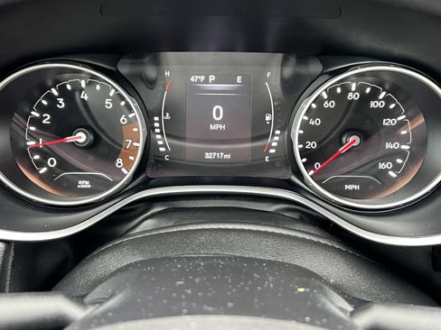 Used 2021 Jeep Compass Sport image 29