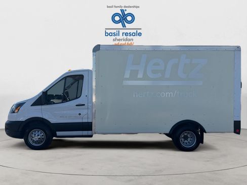 Used 2022 Ford Transit 350 DRW RWD image 3