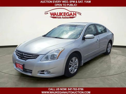 Used 2010 Nissan Altima 2.5 SL w/ SL Pkg FWD image 1