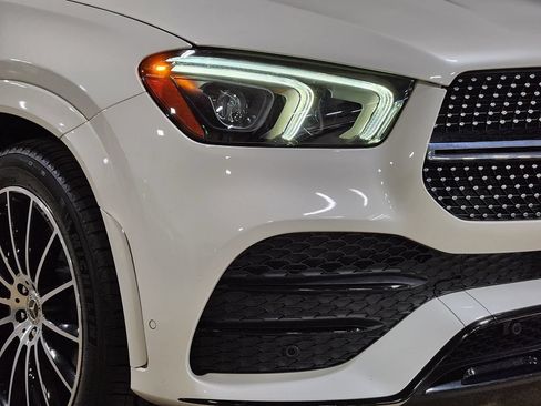 Used 2021 Mercedes-Benz GLE 450 4MATIC image 13