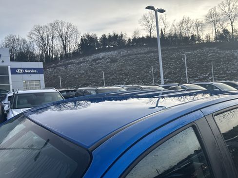 Used 2022 Chevrolet Colorado LT w/ LT Convenience Package image 19