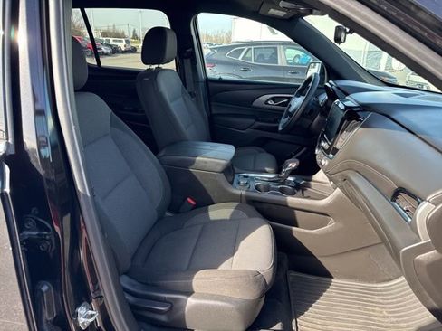 Used 2023 Chevrolet Traverse LT w/ Rear Camera Mirror Package AWD/4WD image 37
