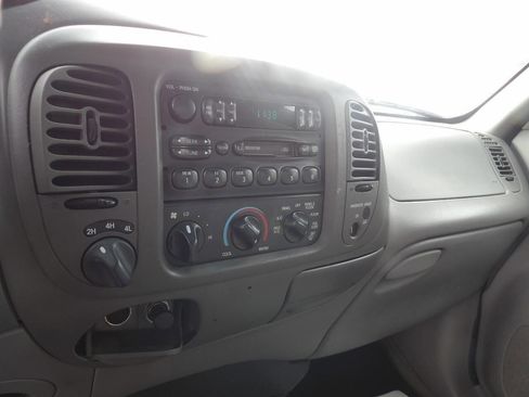 Used 1997 Ford F150 XLT image 7