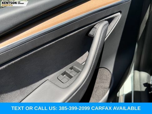 Used 2024 Tesla Model Y Long Range AWD/4WD image 17