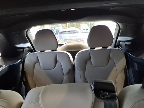 New 2026 Volvo XC90 B6 Plus w/ Protection Package Premier image 19