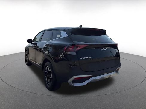 Used 2025 Kia Sportage LX image 11