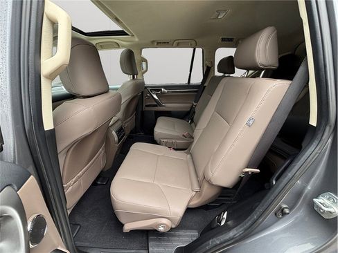 Used 2023 Lexus GX 460 Premium image 40