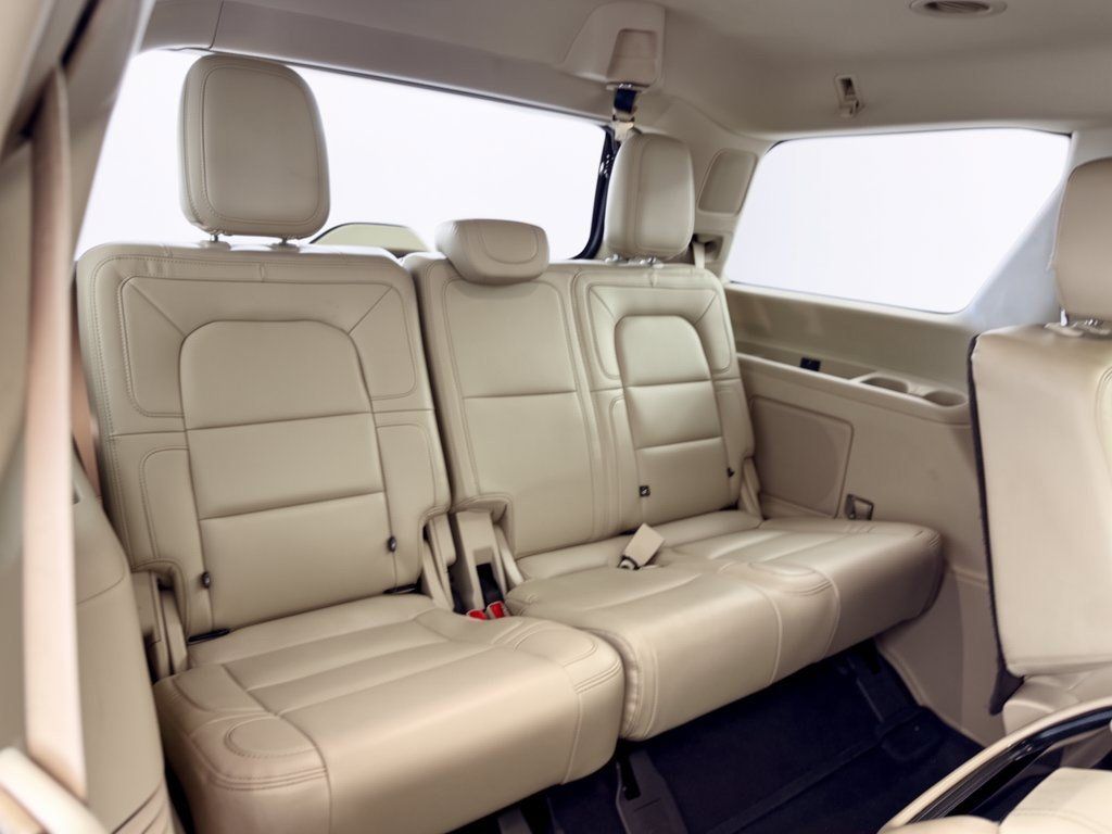 Used 2020 Lincoln Navigator Reserve w/ Equipment Group 208A Reserve AWD/4WD image 29