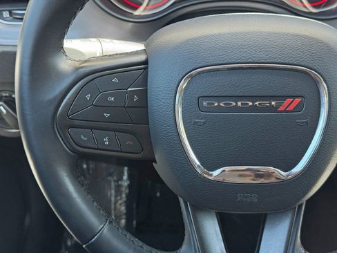 Used 2023 Dodge Charger SXT RWD image 19