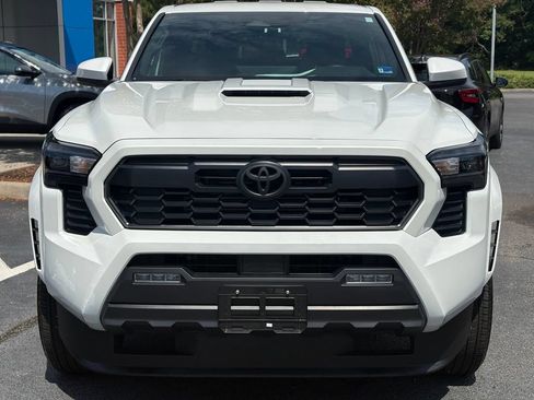 Used 2024 Toyota Tacoma TRD Sport AWD/4WD image 3