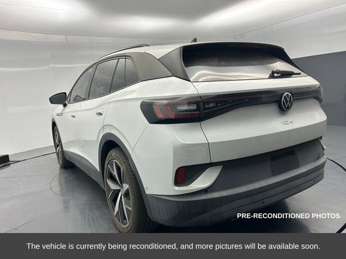 Used 2023 Volkswagen ID.4 Pro S image 3
