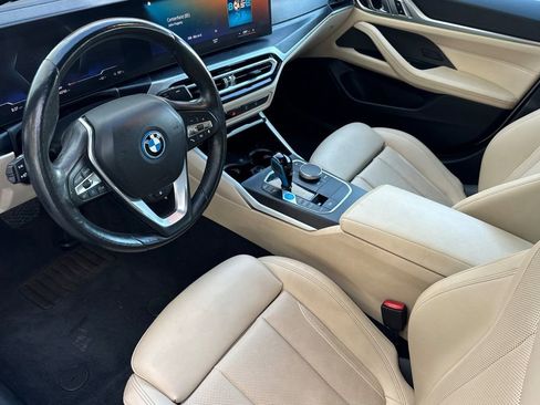 Used 2023 BMW i4 eDrive40 w/ Premium Package image 9