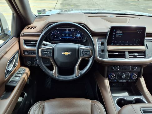 Used 2023 Chevrolet Tahoe High Country RWD image 16