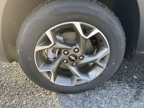 New 2026 Chevrolet Trax LT image 8