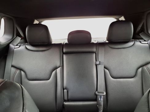 Used 2025 Jeep Compass Trailhawk w/ Trailhawk Elite Group image 34