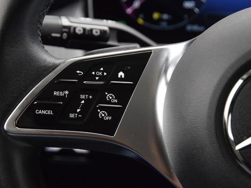 Certified 2024 Mercedes-Benz GLC 300 image 23