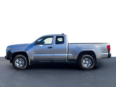 Used 2023 Toyota Tacoma SR image 12