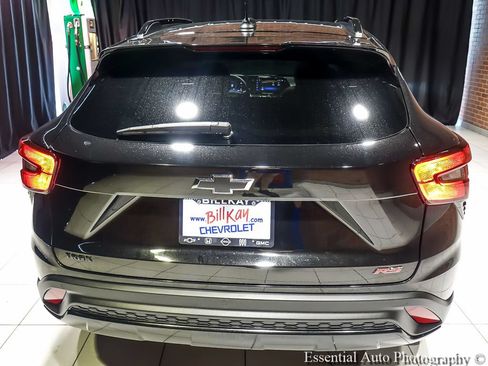Used 2025 Chevrolet Trax RS w/ Sunroof Package FWD image 7