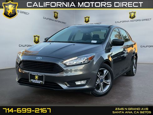 Used 2018 Ford Focus SE w/ SE Appearance Package image 1