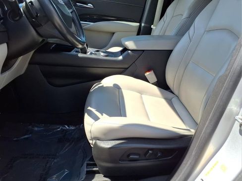 Used 2021 Cadillac XT4 Premium Luxury FWD image 25