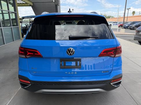 Used 2022 Volkswagen Taos SE w/ Panoramic Sunroof Package image 13
