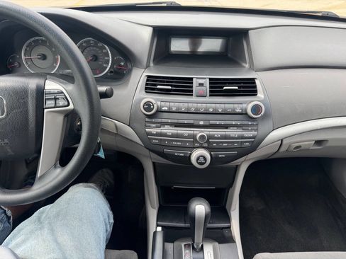 Used 2009 Honda Accord EX image 16