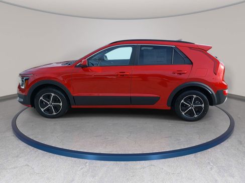 New 2026 Kia Niro LX image 8