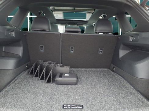 New 2026 Volkswagen Tiguan SE R-Line image 10