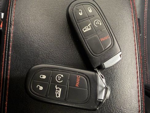 Used 2015 Jeep Cherokee Trailhawk w/ Comfort/Convenience Group image 36