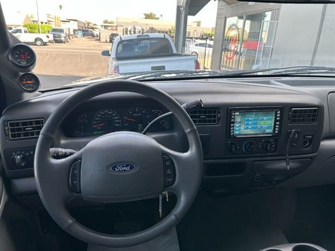 Used 2003 Ford F350 Lariat RWD image 15