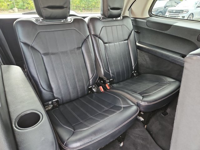 Used 2016 Mercedes-Benz GL 450 4MATIC image 21