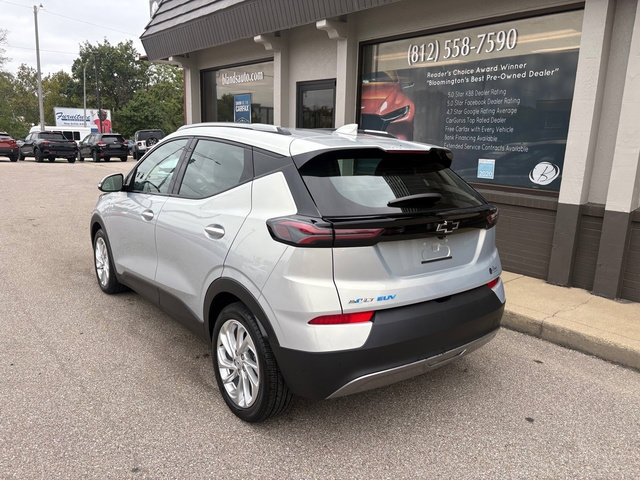 Used 2023 Chevrolet Bolt EUV LT FWD image 3