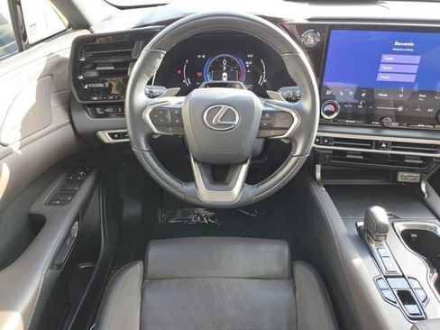 Used 2024 Lexus RX 350 AWD image 4