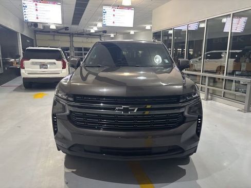 Used 2021 Chevrolet Tahoe RST w/ Luxury Package image 2