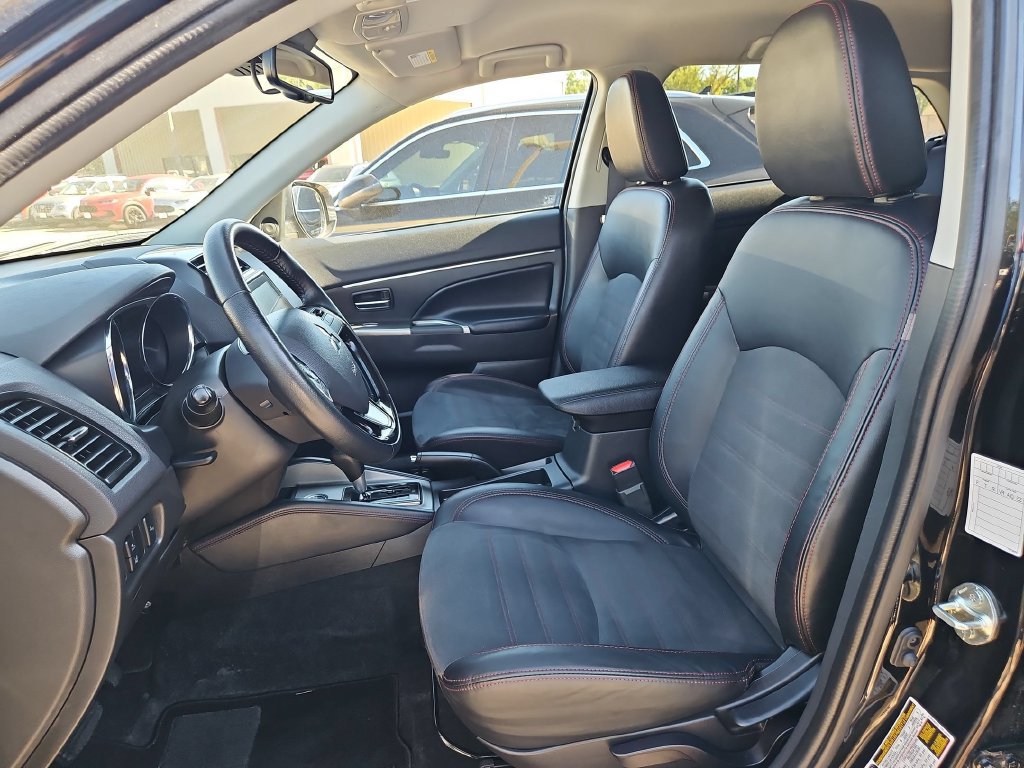 Used 2025 Mitsubishi Outlander Sport SE AWD/4WD image 22