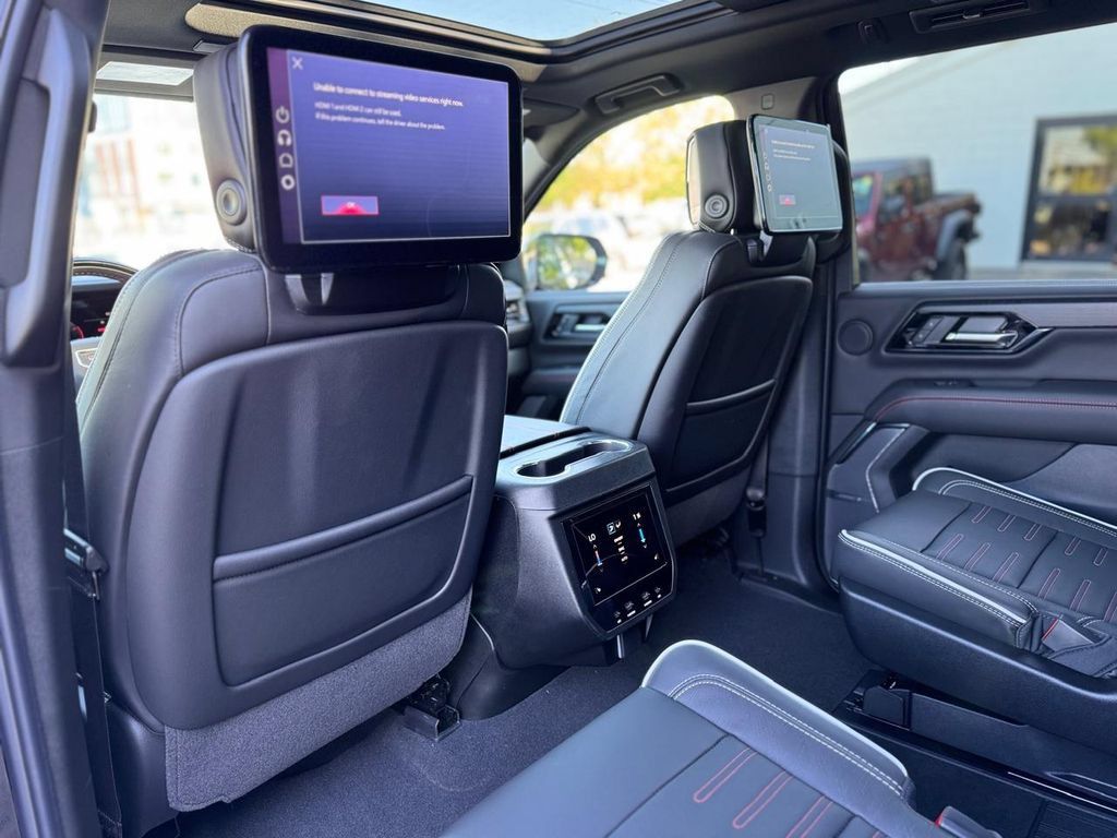 Used 2026 GMC Yukon AT4 Ultimate AWD/4WD image 24