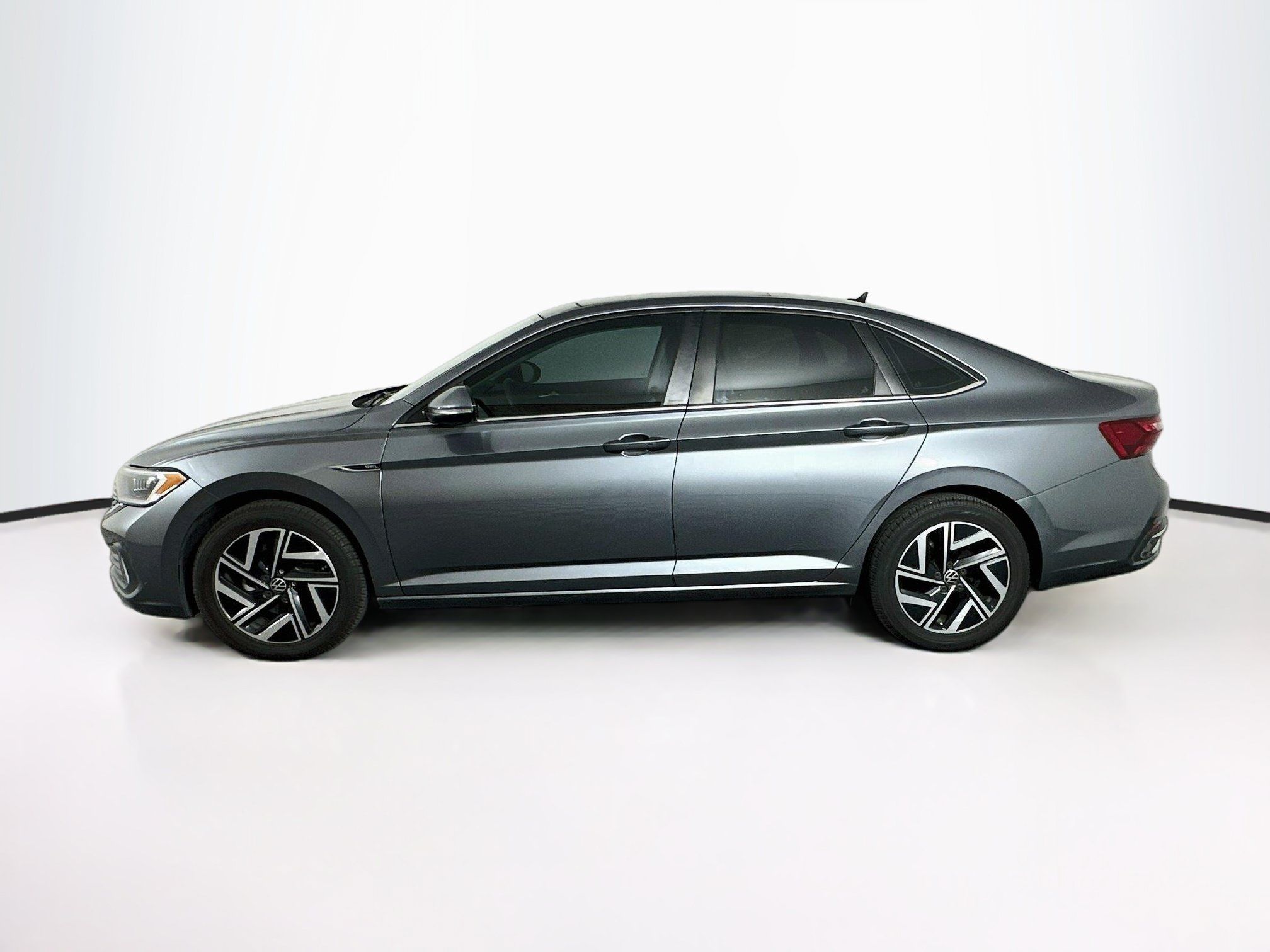 Used 2022 Volkswagen Jetta SEL FWD image 4