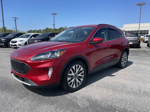 Used 2022 Ford Escape Titanium FWD image 9