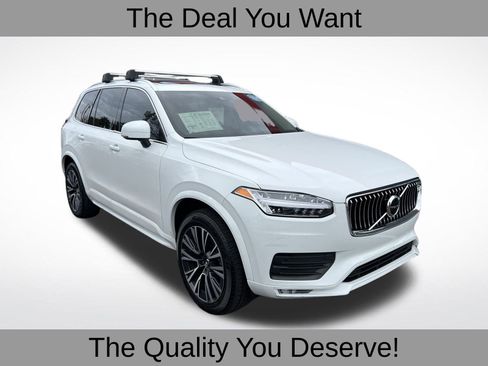 Used 2022 Volvo XC90 T5 Momentum image 1