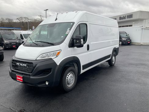 New 2026 RAM ProMaster 2500 w/ Cold Weather Group image 3