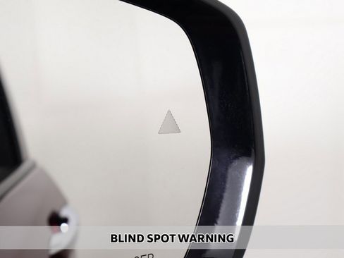 Used 2023 Jeep Grand Cherokee Overland w/ Adv Protech Group III image 8