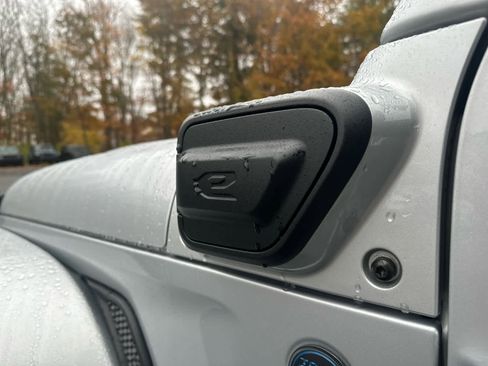 Used 2024 Jeep Wrangler Sport S w/ Convenience Group image 18