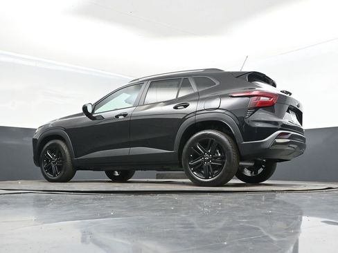 New 2026 Chevrolet Trax ACTIV w/ Sunroof Package image 41