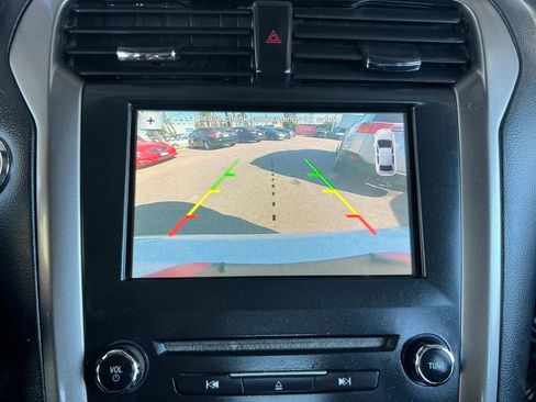Used 2018 Ford Fusion SE w/ Equipment Group 602A FWD image 23