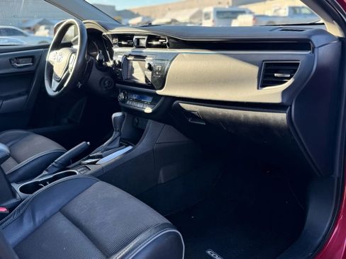 Used 2015 Toyota Corolla S image 20