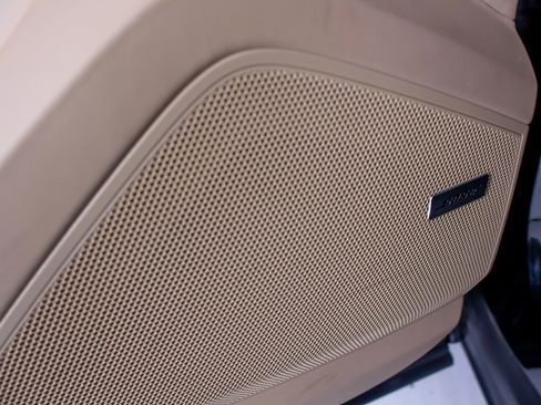 Certified 2024 Porsche Cayenne w/ Premium Package Plus (PFM) image 26