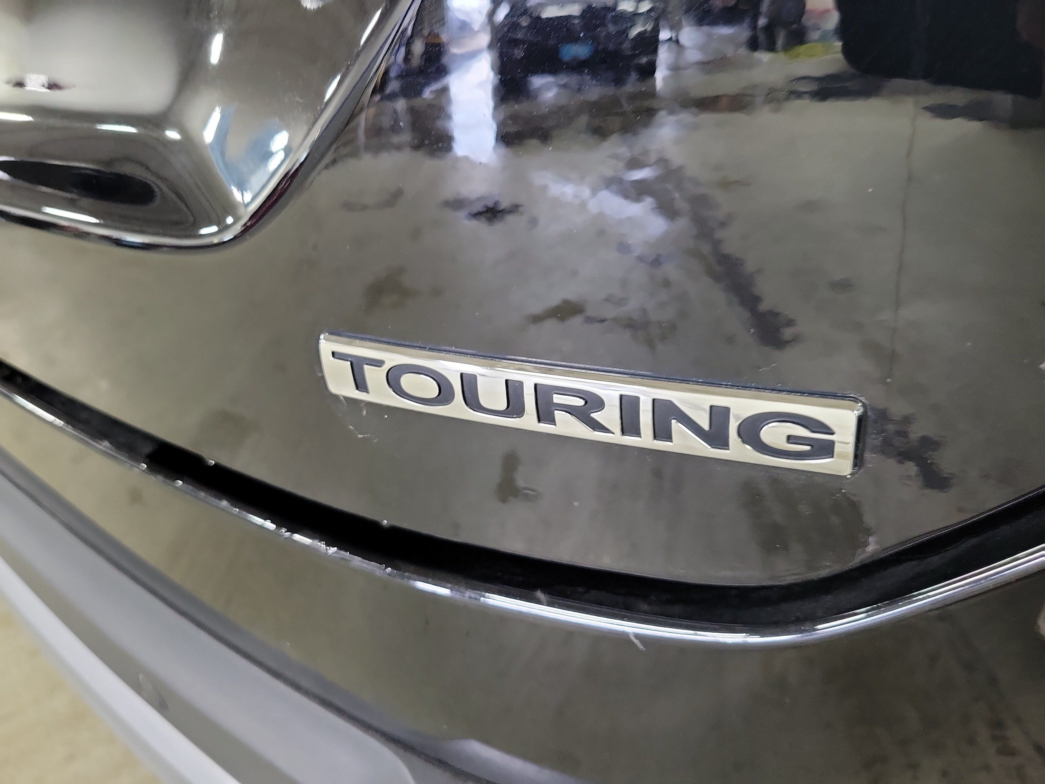 Certified 2024 Honda Pilot Touring image 6
