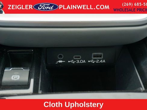 Used 2023 Subaru Outback Premium AWD/4WD image 21